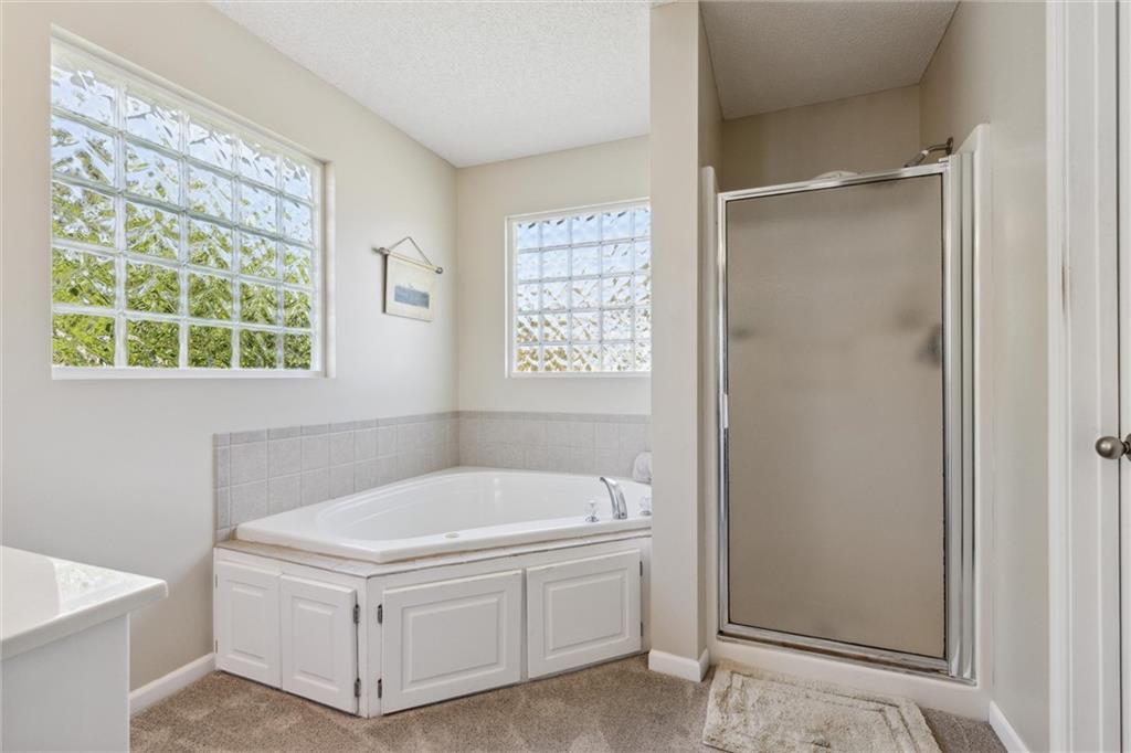 805 NW Albatross Drive