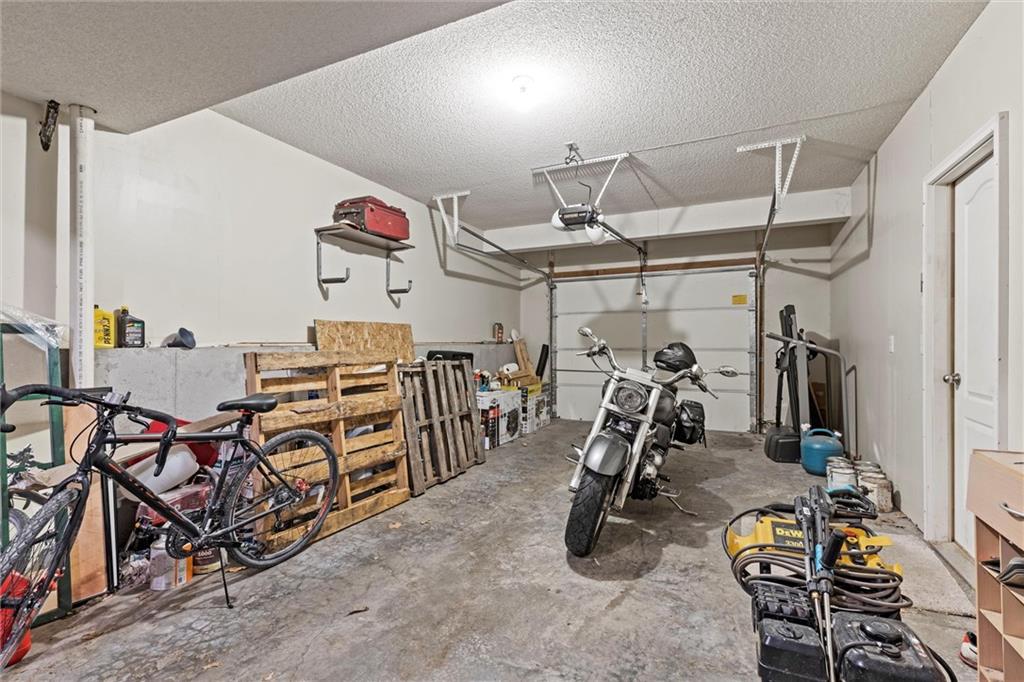 805 NW Albatross Drive
