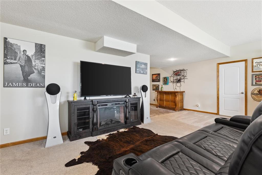 805 NW Albatross Drive