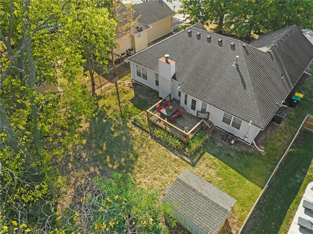 804 NE Ridge Creek Drive