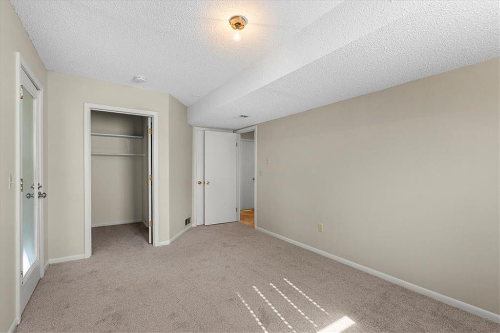 14028 S SUMMERTREE Lane