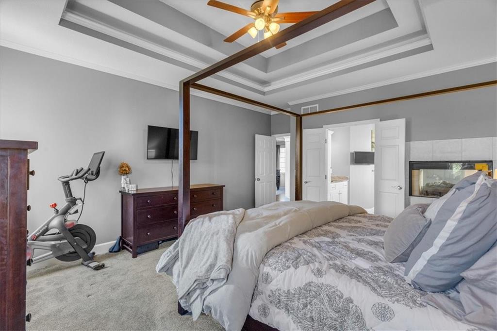 5509 NE OAKS RIDGE Lane