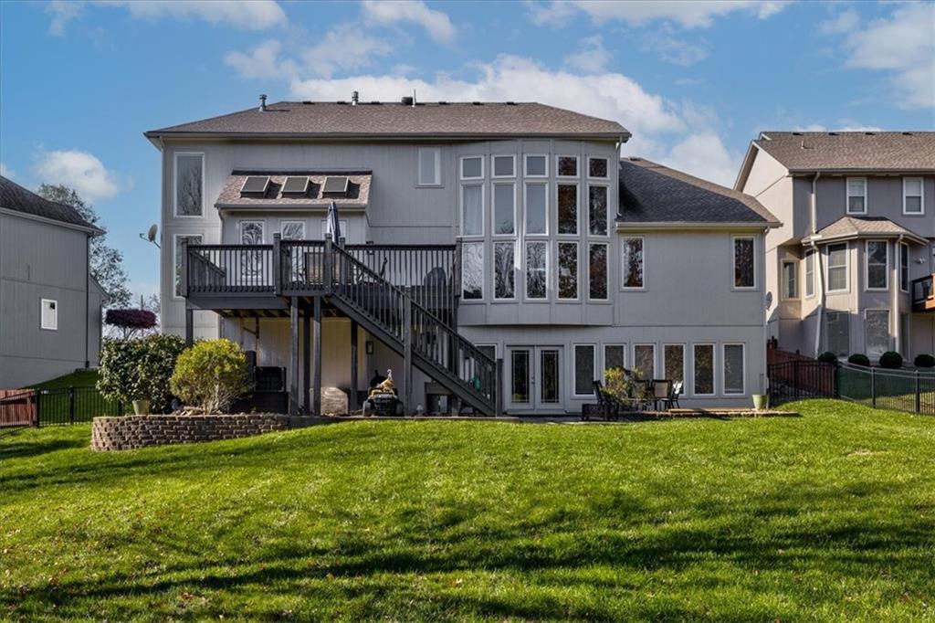 5509 NE OAKS RIDGE Lane