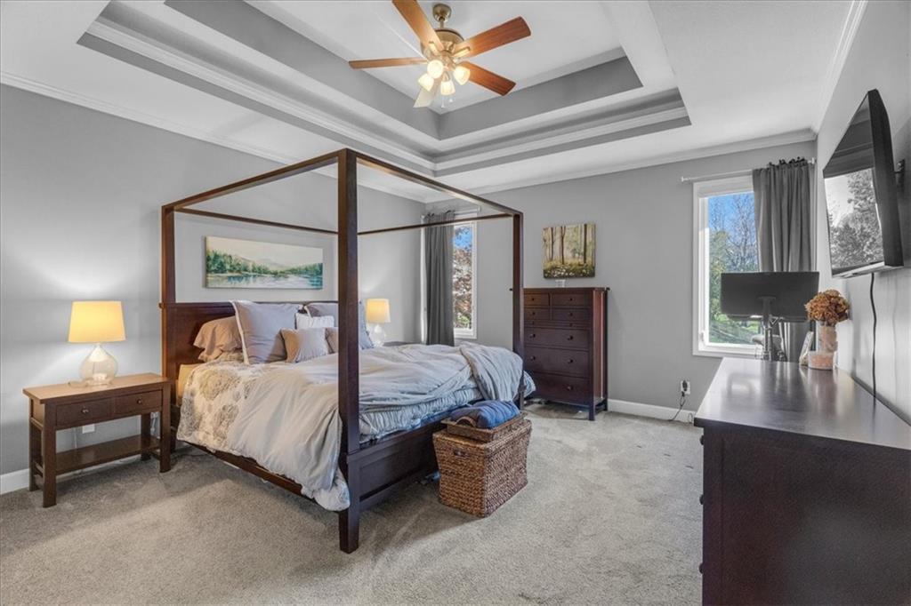 5509 NE OAKS RIDGE Lane