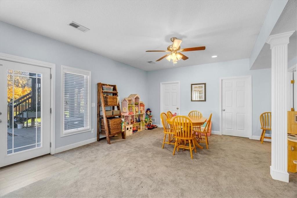 5509 NE OAKS RIDGE Lane