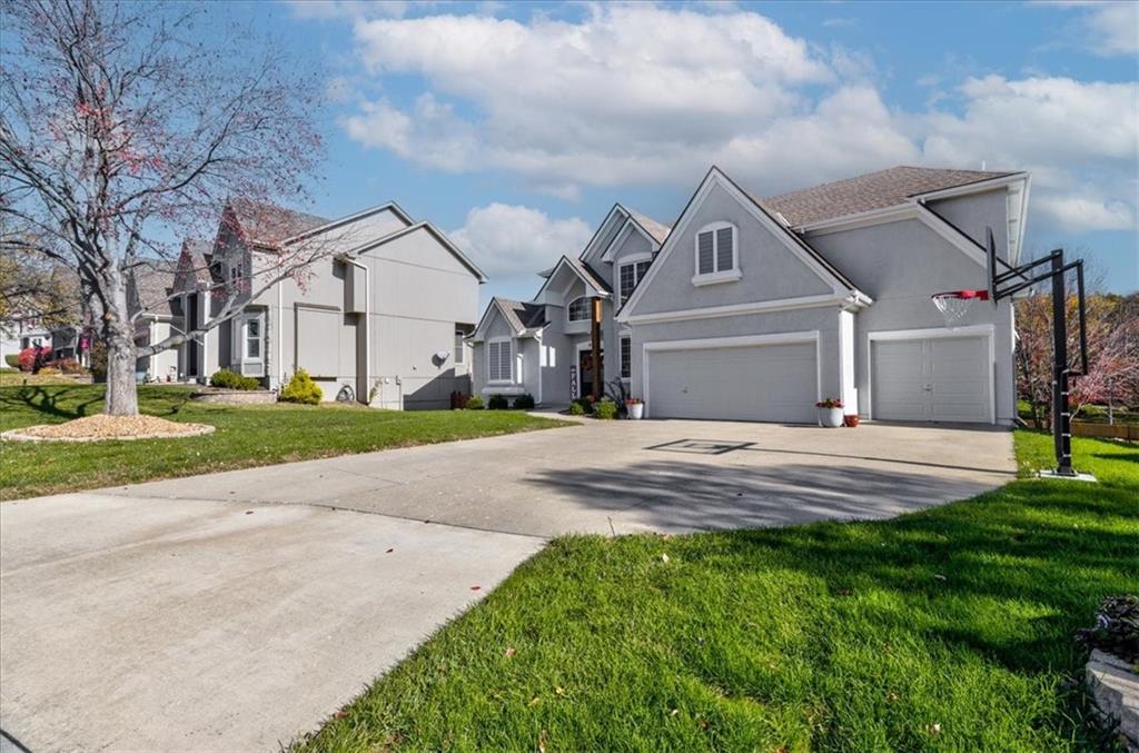 5509 NE OAKS RIDGE Lane