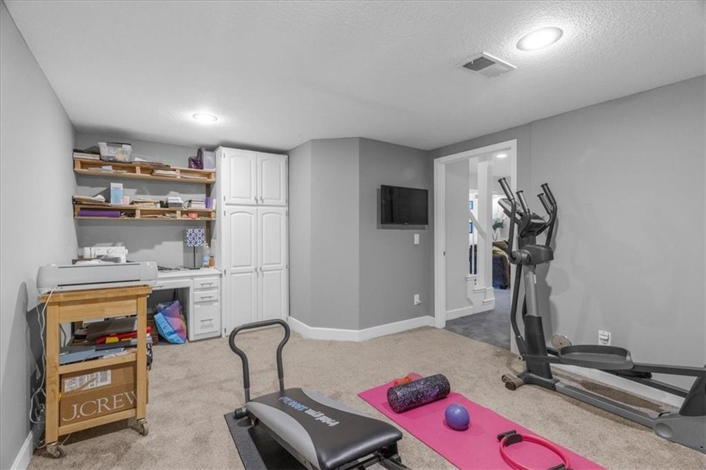 5509 NE OAKS RIDGE Lane