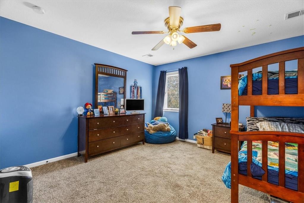 5509 NE OAKS RIDGE Lane