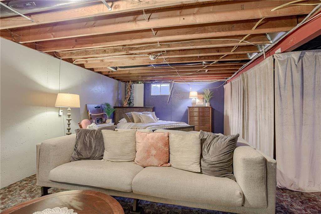 2433 SE 7th Street