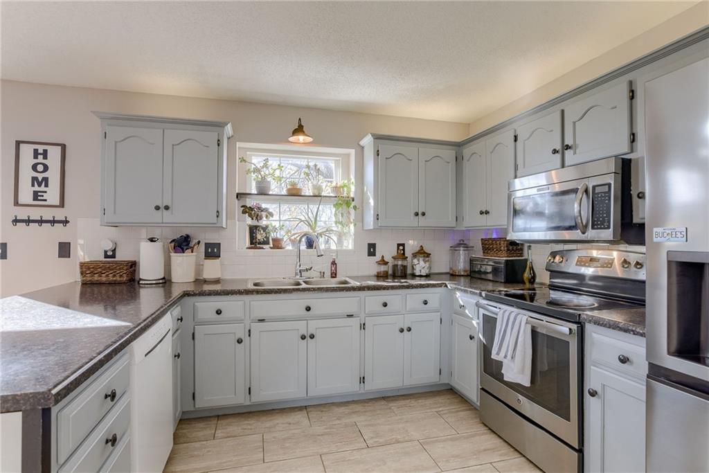 2433 SE 7th Street
