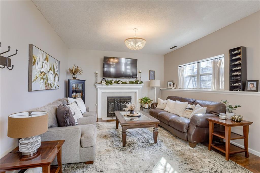 2433 SE 7th Street