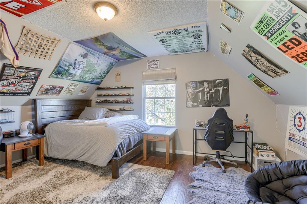2433 SE 7th Street