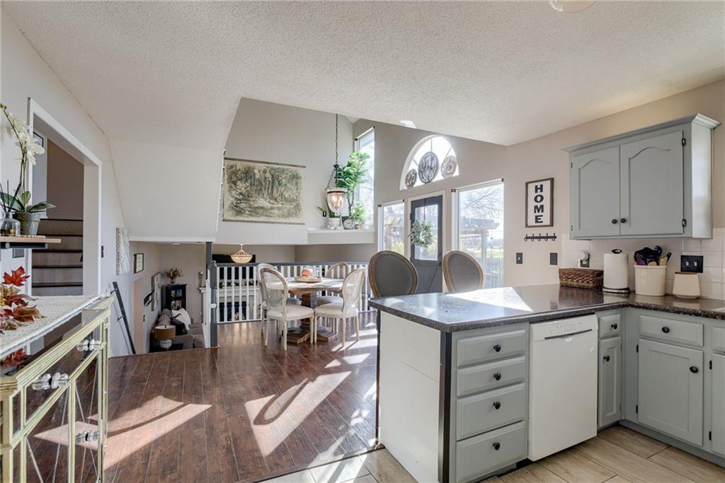 2433 SE 7th Street
