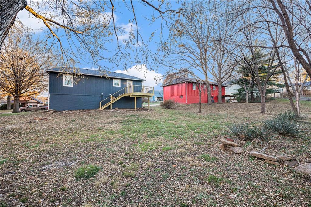 1202 R D MIZE Road