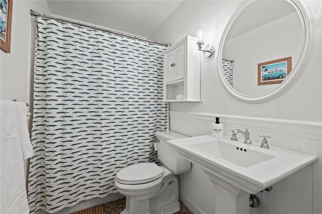82 Anchor Drive