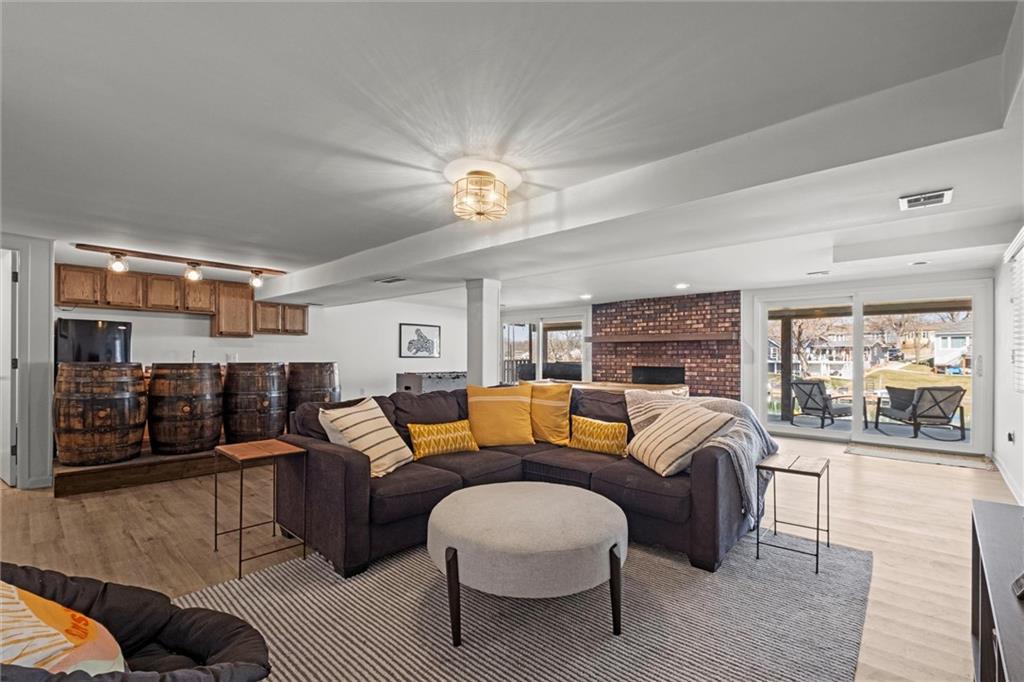 82 Anchor Drive