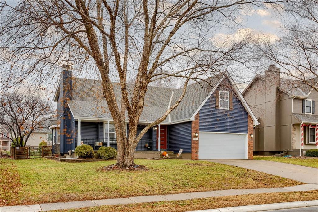 2716 SE Nottingham Drive