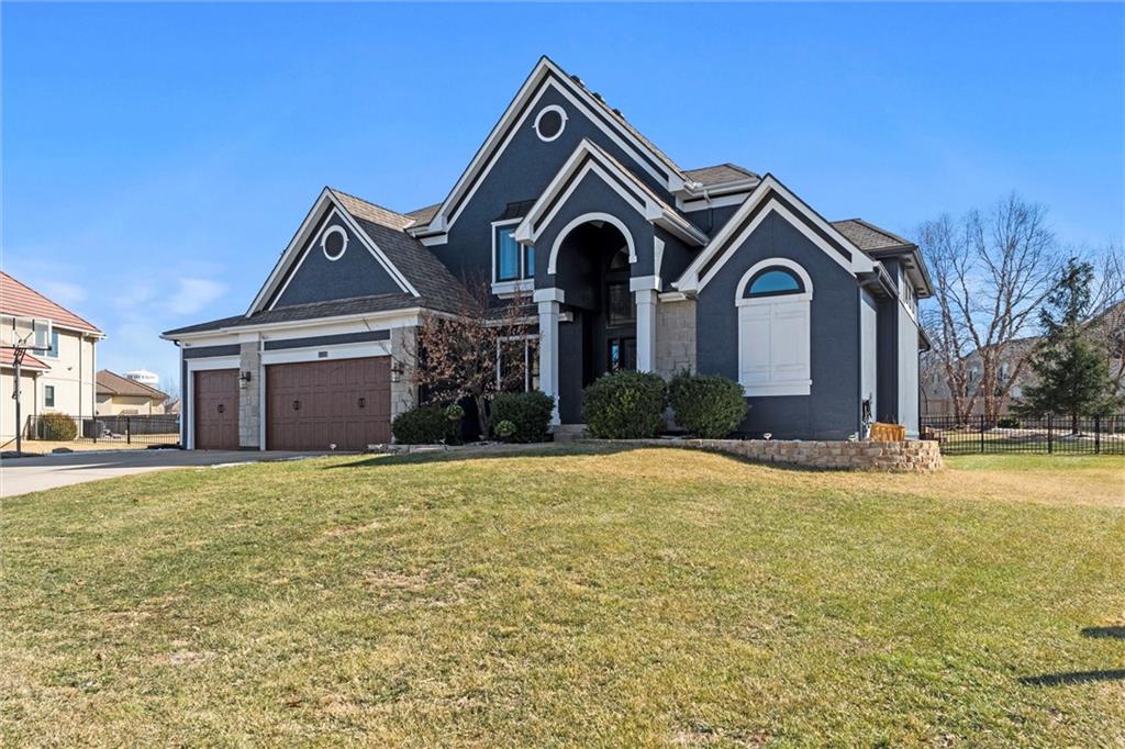 4209 NE TREMONT Circle