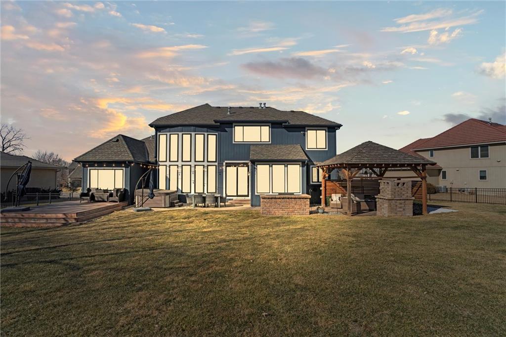 4209 NE TREMONT Circle