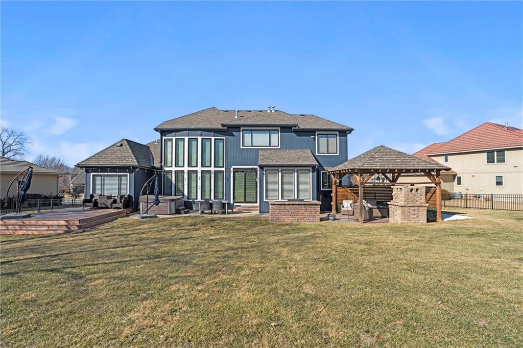 4209 NE TREMONT Circle