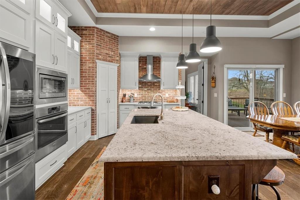 1420 Woodland Road