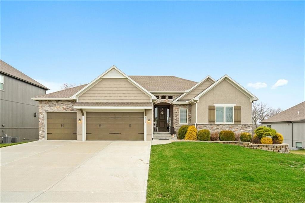 1420 Woodland Road