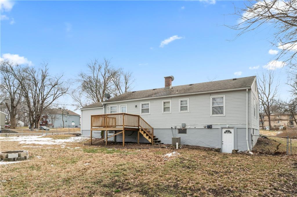 1408 Little Avenue