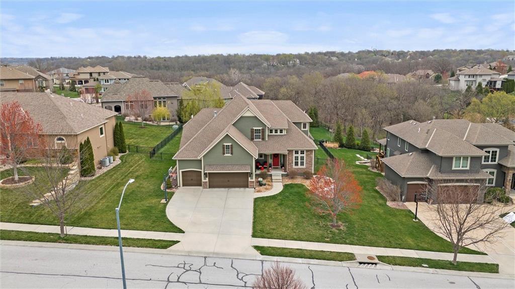 2804 NW Thoreau Drive