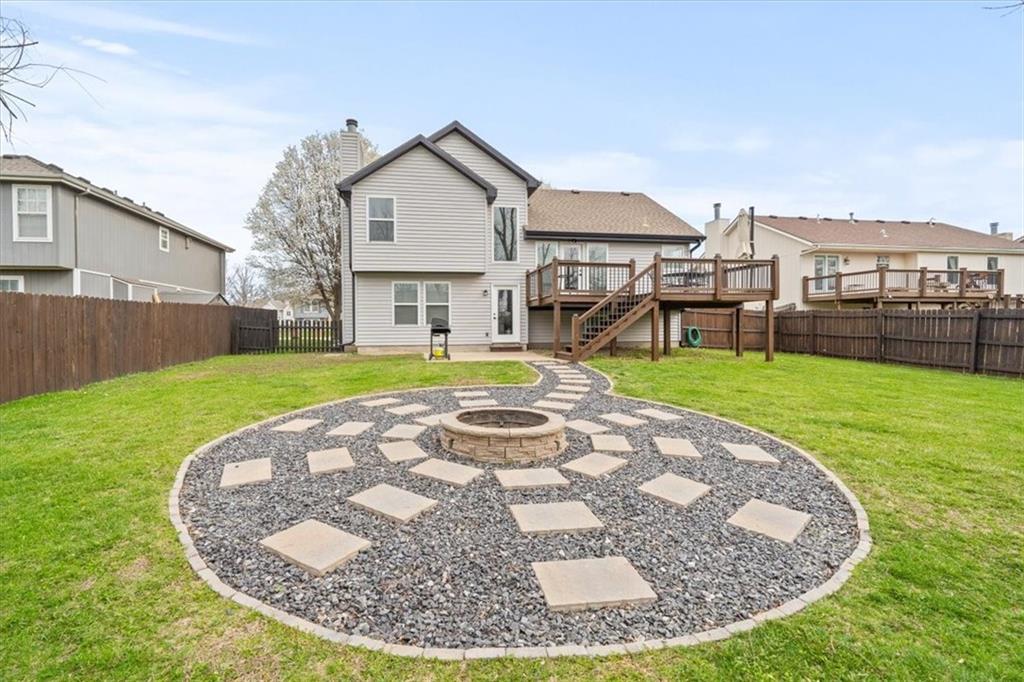 209 E Foxwood Drive