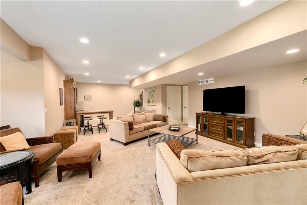 1699 NE Parkwood Drive