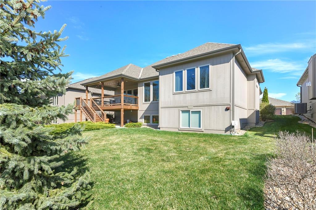 1699 NE Parkwood Drive