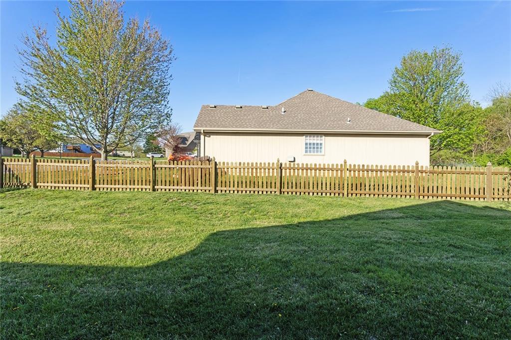 217 SW Ascot Court