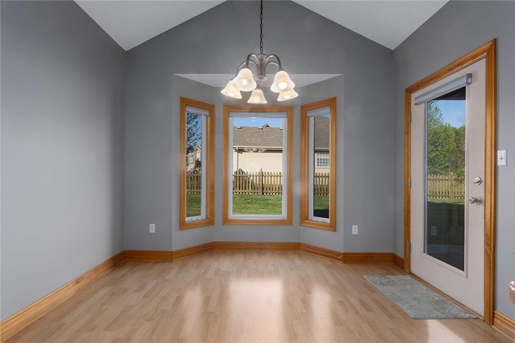 217 SW Ascot Court