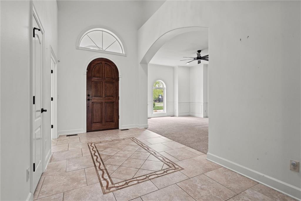 304 NW ROCKWOOD Court