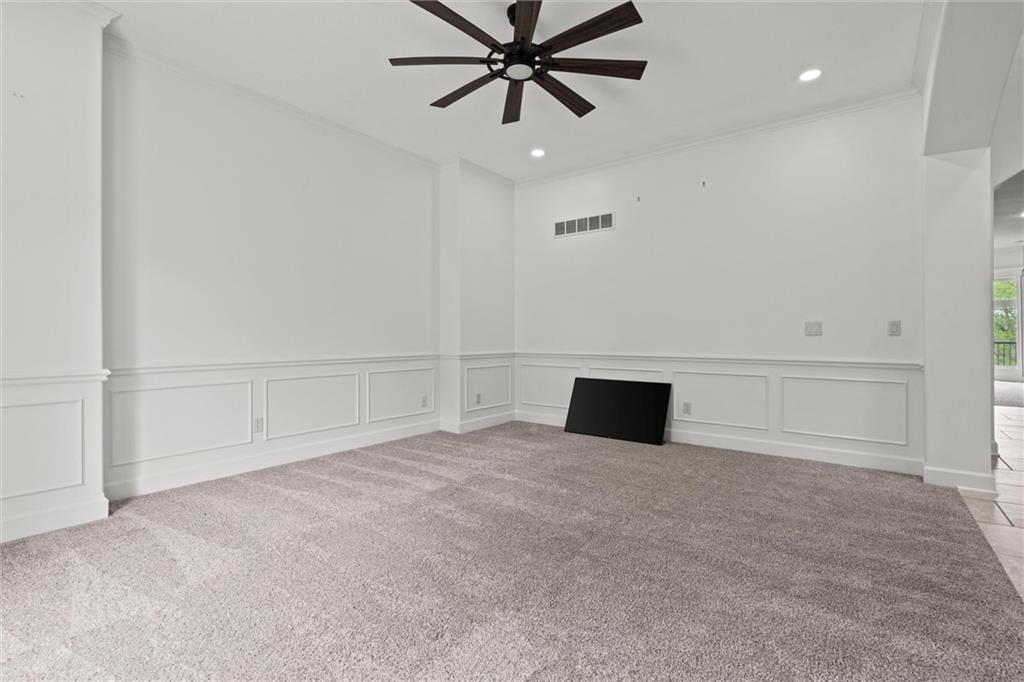 304 NW ROCKWOOD Court