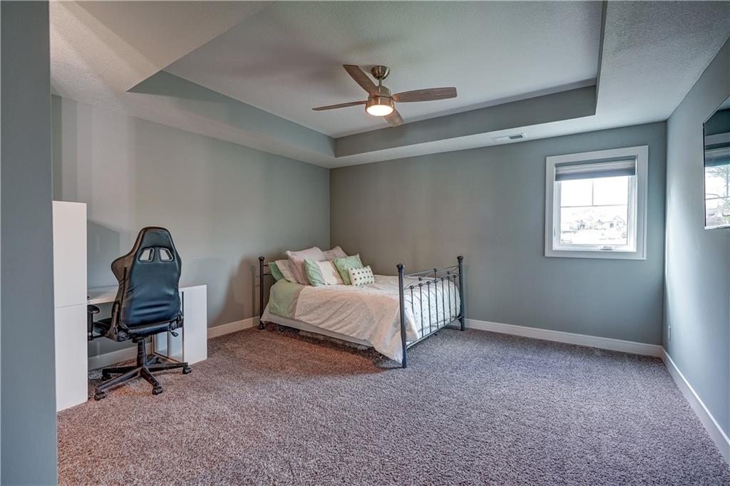 18 Black Hawk Drive
