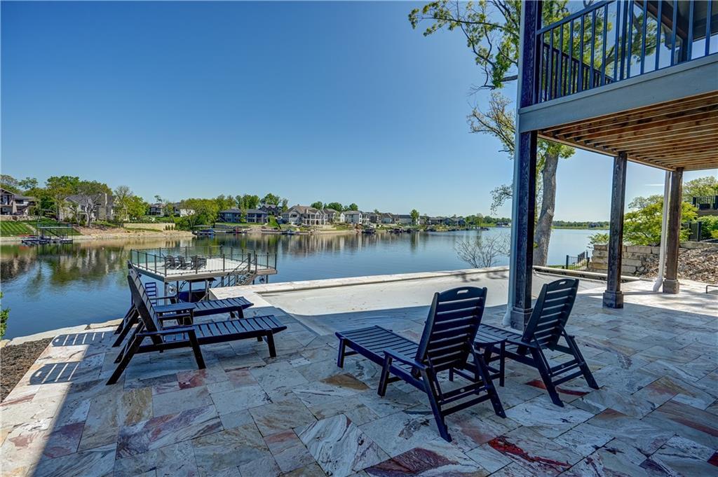 18 Black Hawk Drive