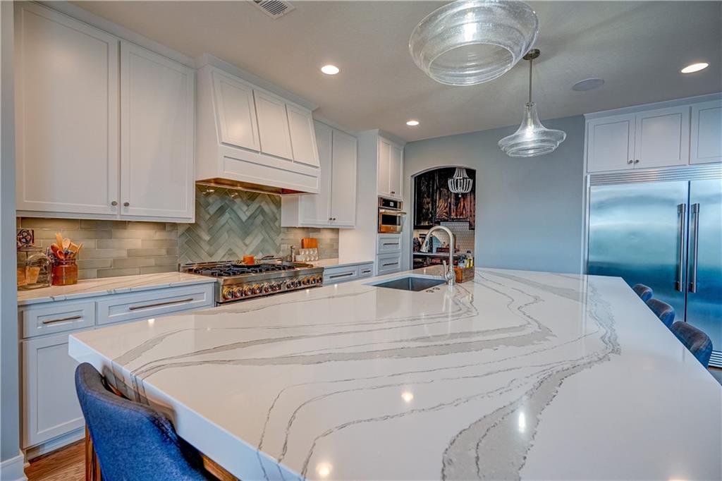 18 Black Hawk Drive