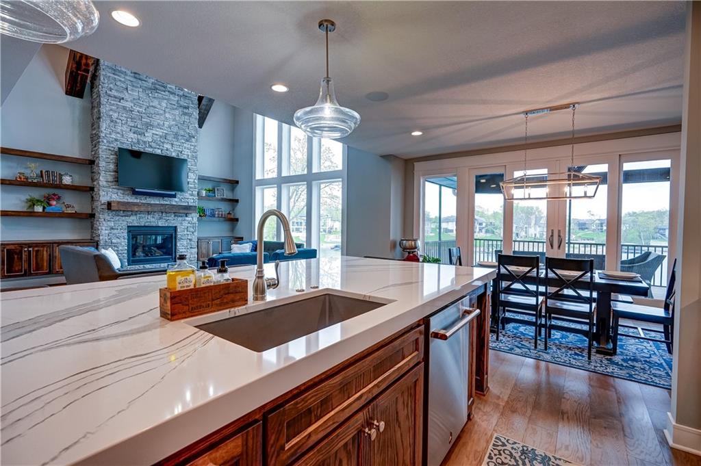18 Black Hawk Drive