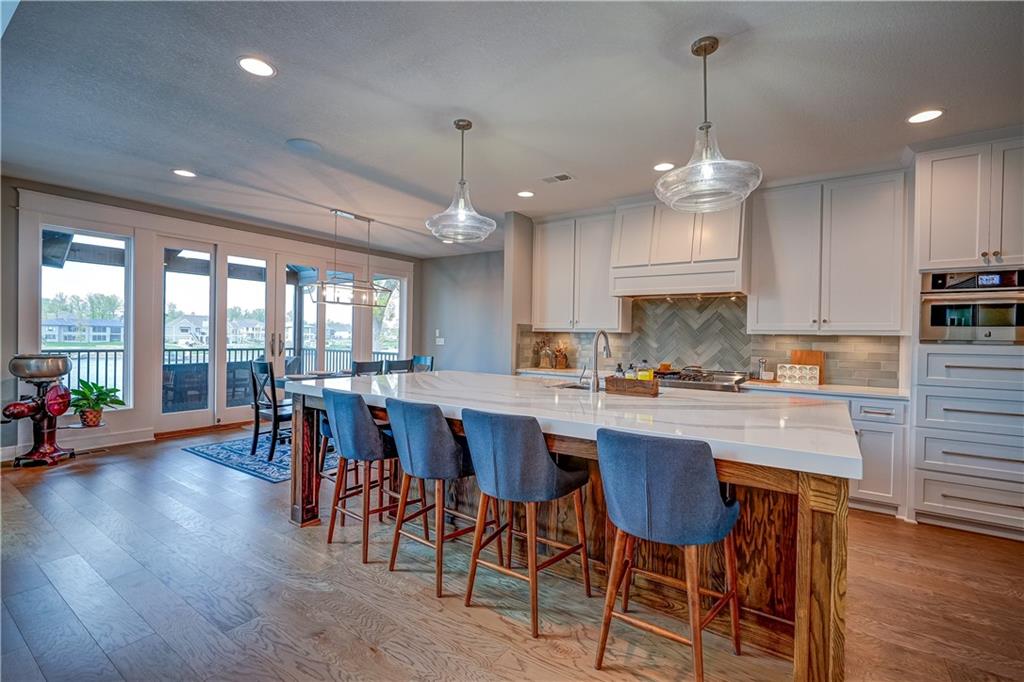 18 Black Hawk Drive