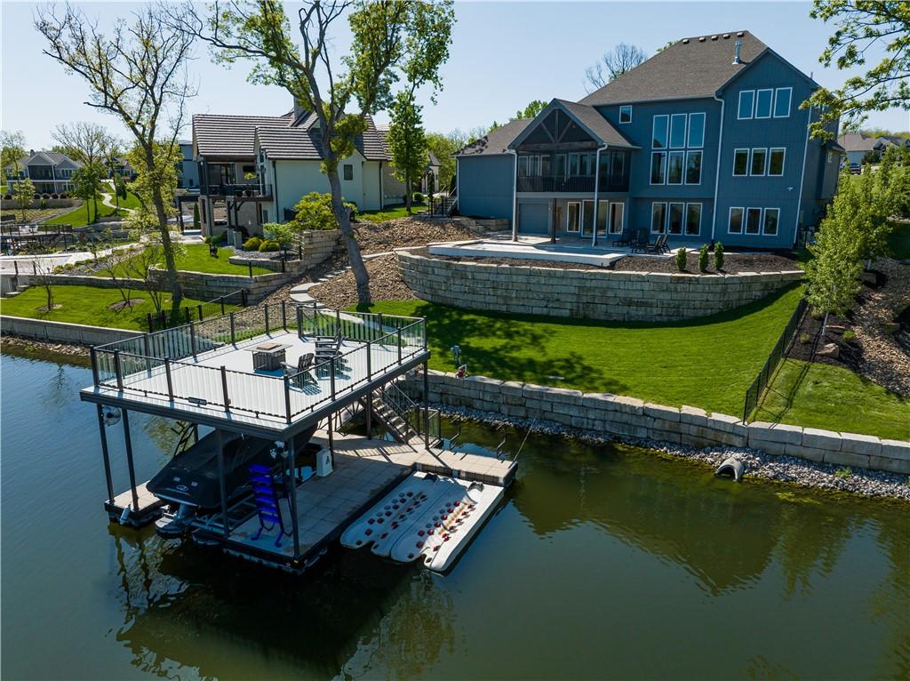 18 Black Hawk Drive