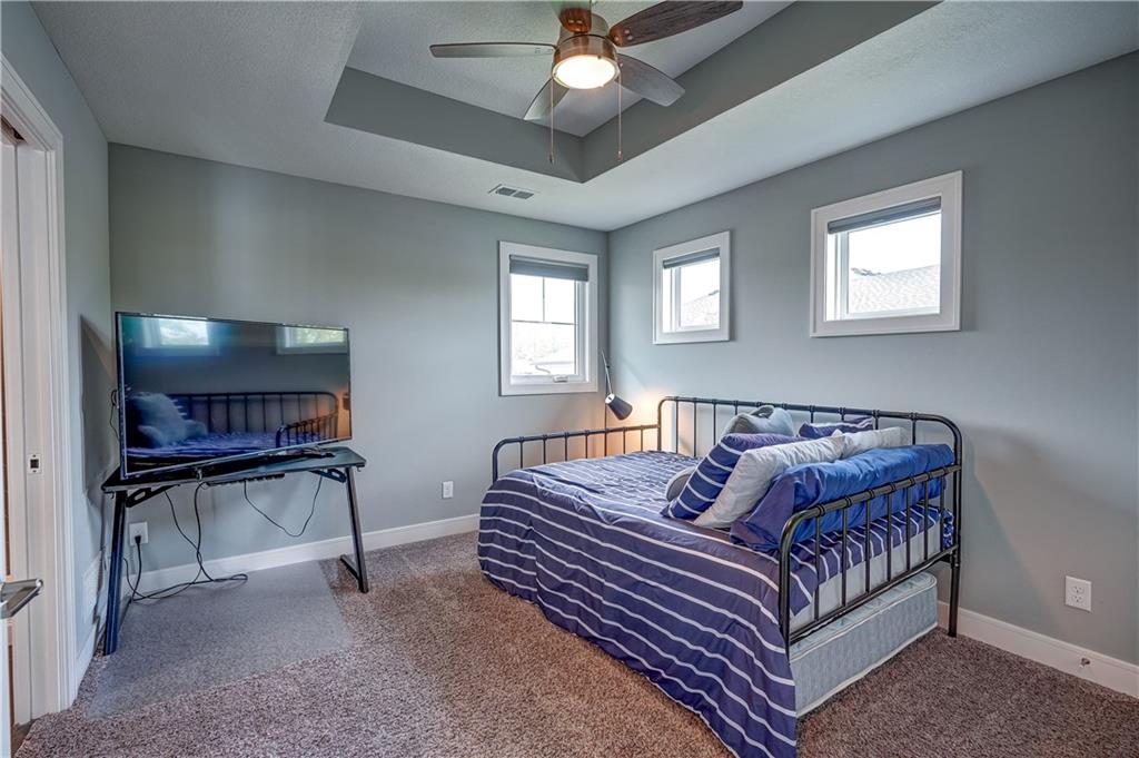 18 Black Hawk Drive