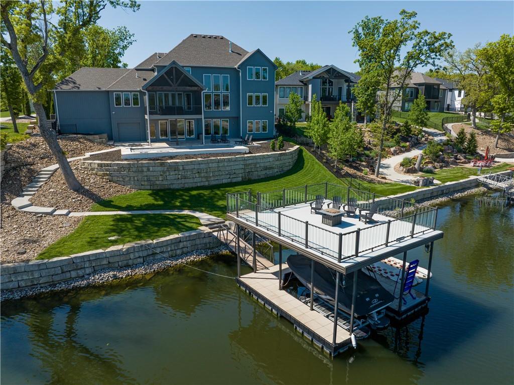18 Black Hawk Drive