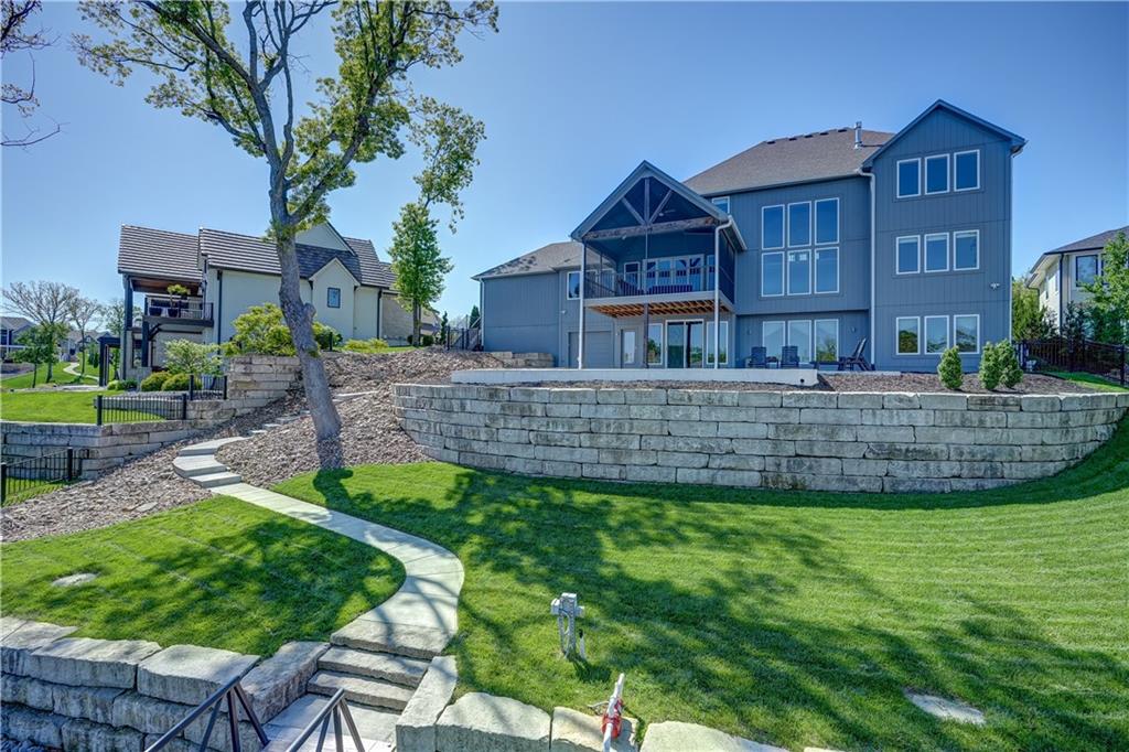 18 Black Hawk Drive