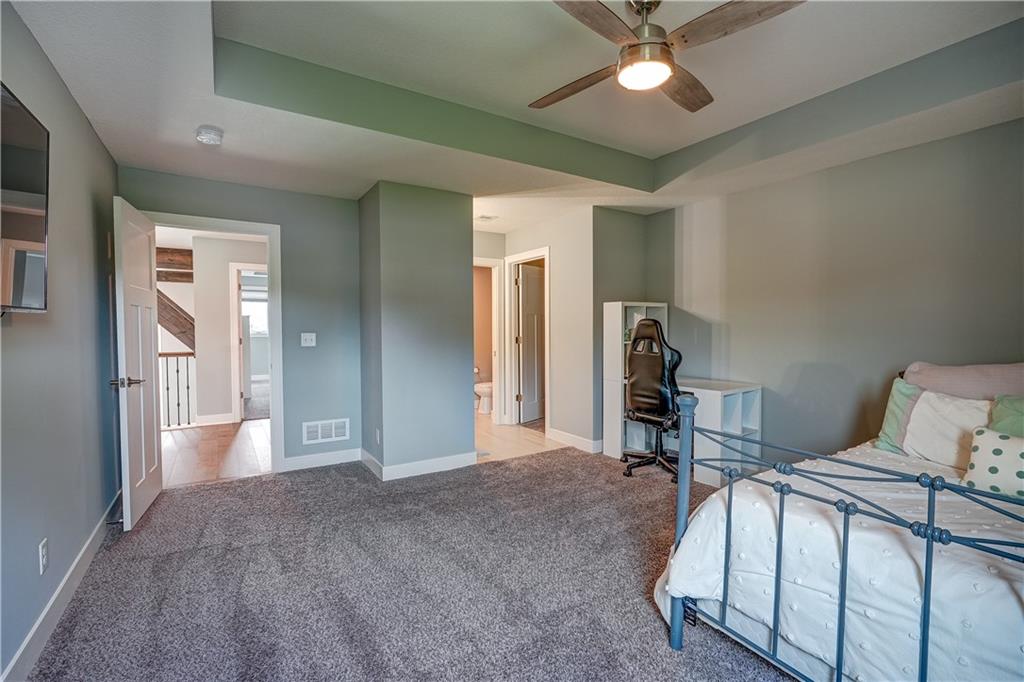 18 Black Hawk Drive