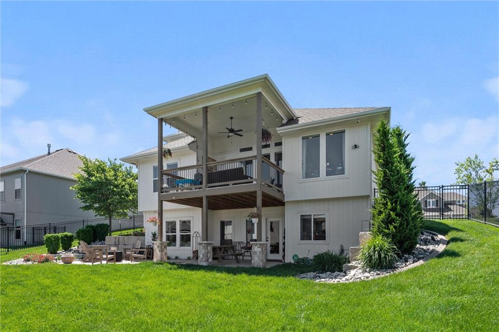 1108 NE Goshen Court