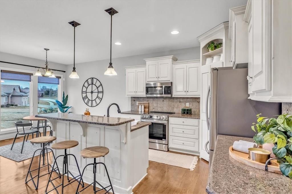 1718 NE Chapel Woods Drive