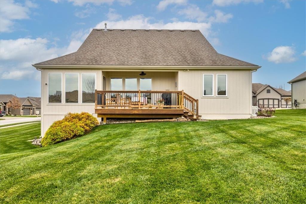1718 NE Chapel Woods Drive