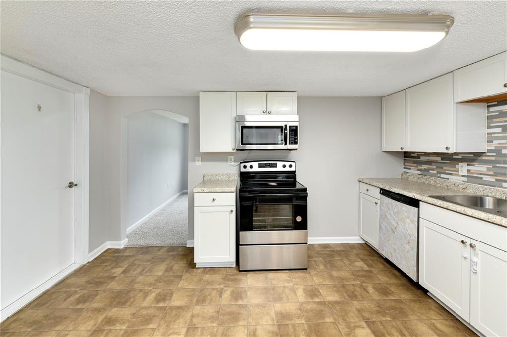 411 SW 9th Street
