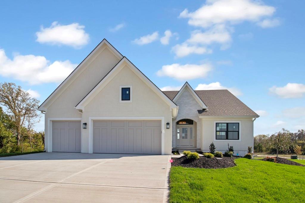 1841 Woodward Circle